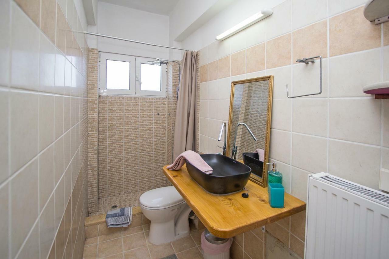 Luxury Skyline Apartment Пелекас Экстерьер фото